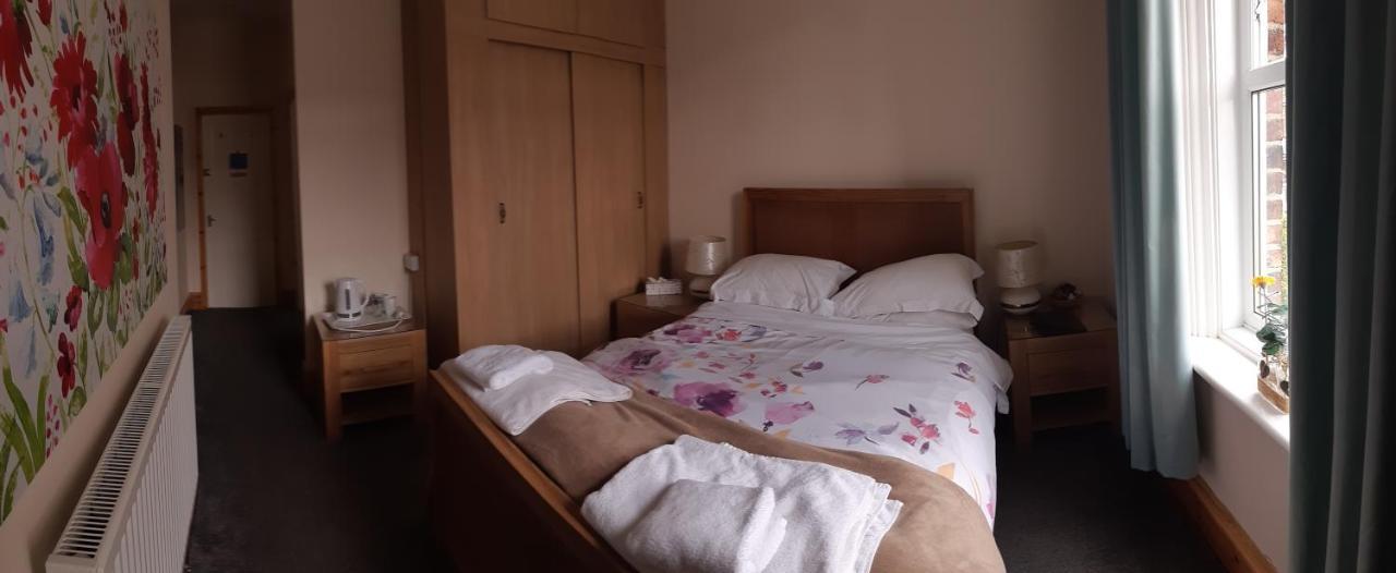 The Adelphi Bed & Breakfastニューカッスル・アポン・タイン エクステリア 写真